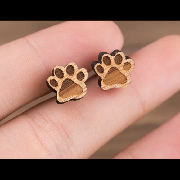 NEW Wooden Dog Print Earrings - Picture 3 of 5